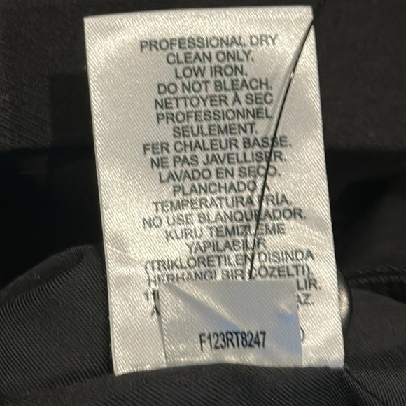 Tibi jacket sz 2 with removable collar Black Blazer, great pre owned condition - Picture 9 of 10